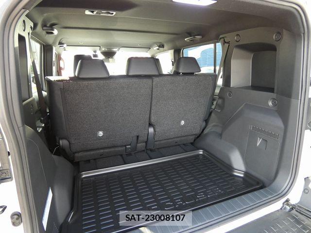 Toyota Land Cruiser FJ 2026-06 8659766-27