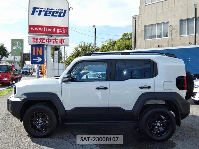 Toyota Land Cruiser FJ 2026-06 8659766-6