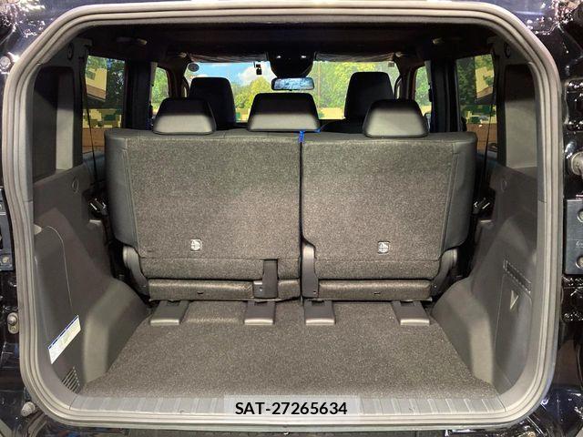 Toyota Land Cruiser FJ 2026-06 8685797-10