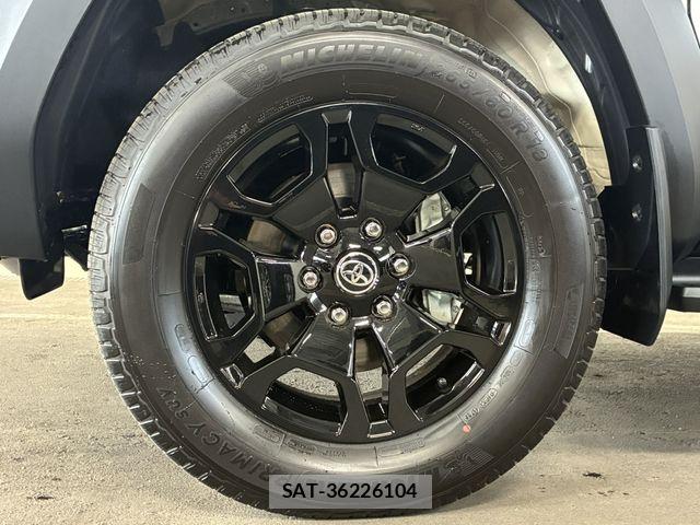 Toyota Land Cruiser FJ 2026-08 8743135-9