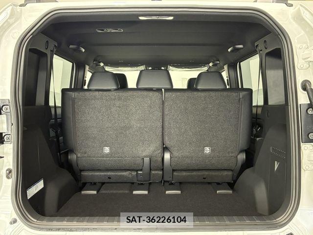 Toyota Land Cruiser FJ 2026-08 8743135-16