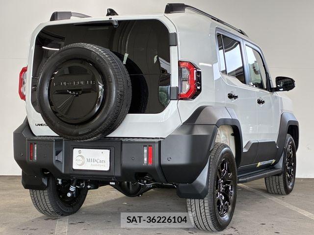 Toyota Land Cruiser FJ 2026-08 8743135-6