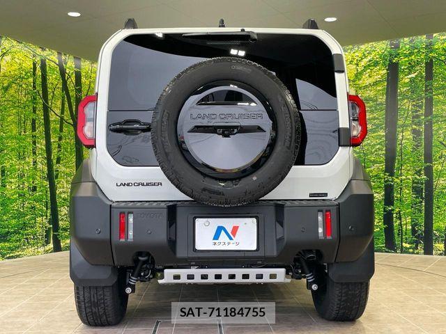 Toyota Land Cruiser FJ 2026-07 8780752-14