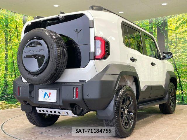 Toyota Land Cruiser FJ 2026-07 8780752-16