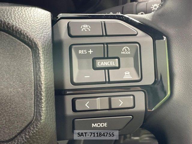Toyota Land Cruiser FJ 2026-07 8780752-5