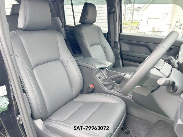 Toyota Land Cruiser FJ 2026-06 8796357-9