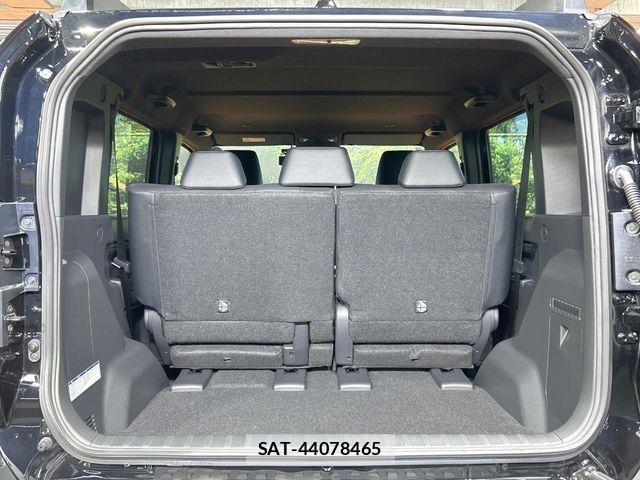 Toyota Land Cruiser FJ 2026-07 8796356-9