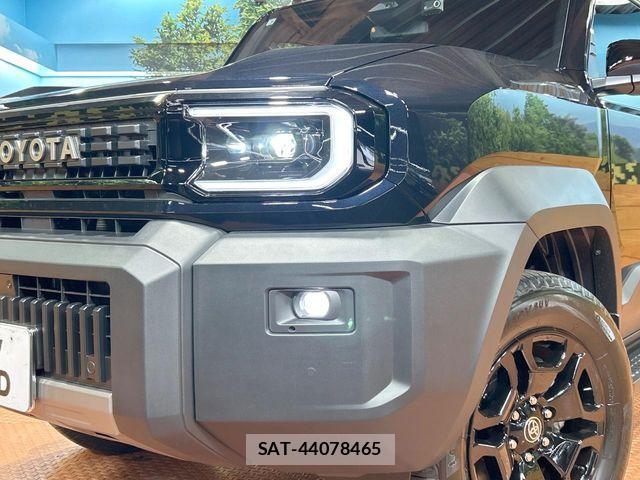Toyota Land Cruiser FJ 2026-07 8796356-11