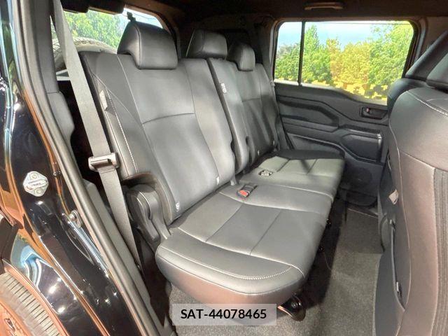 Toyota Land Cruiser FJ 2026-07 8796356-8