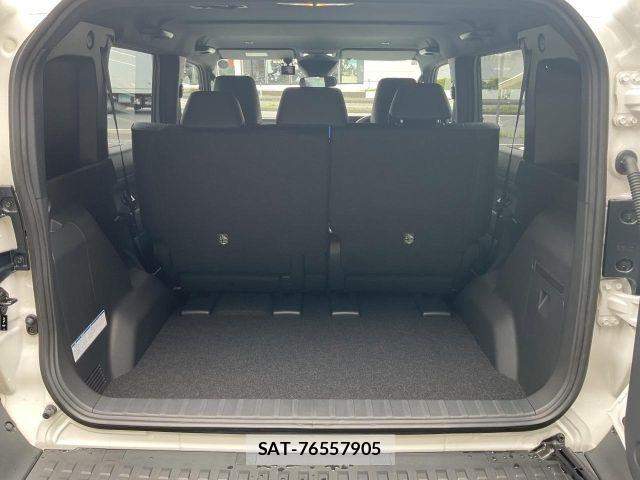 Toyota Land Cruiser FJ 2026-06 8796355-13