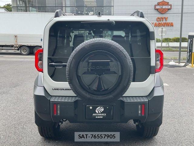 Toyota Land Cruiser FJ 2026-06 8796355-4