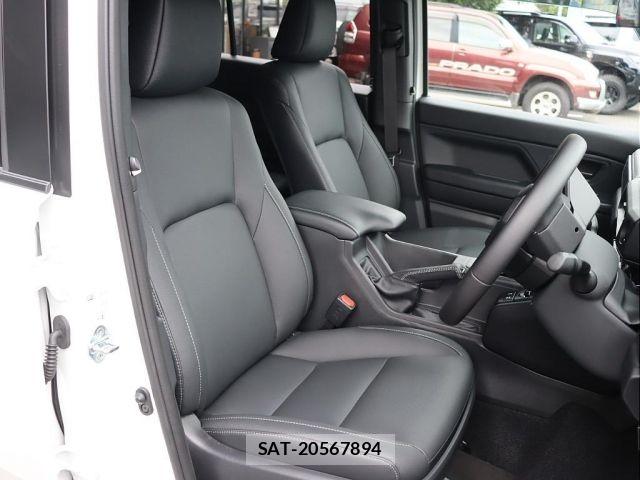 Toyota Land Cruiser FJ 2026-01 8829770-2