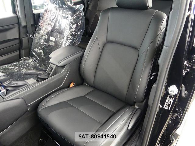 Toyota Land Cruiser FJ 2026-08 8849500-9