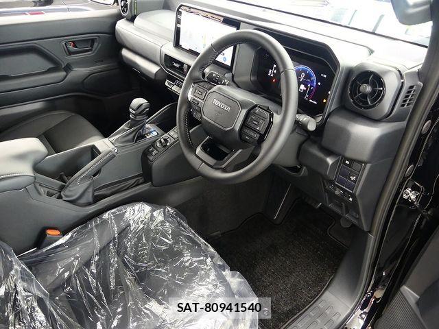 Toyota Land Cruiser FJ 2026-08 8849500-5
