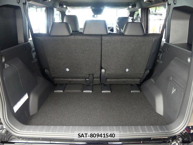 Toyota Land Cruiser FJ 2026-08 8849500-7