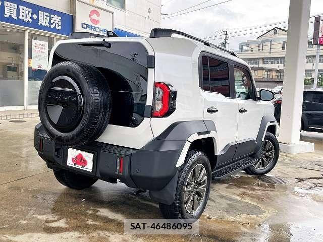 Toyota Land Cruiser FJ 2026-06 8848982-2