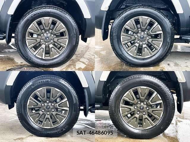 Toyota Land Cruiser FJ 2026-06 8848982-3