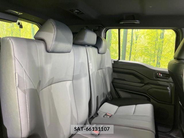 Toyota Land Cruiser FJ 2026-07 8849505-8