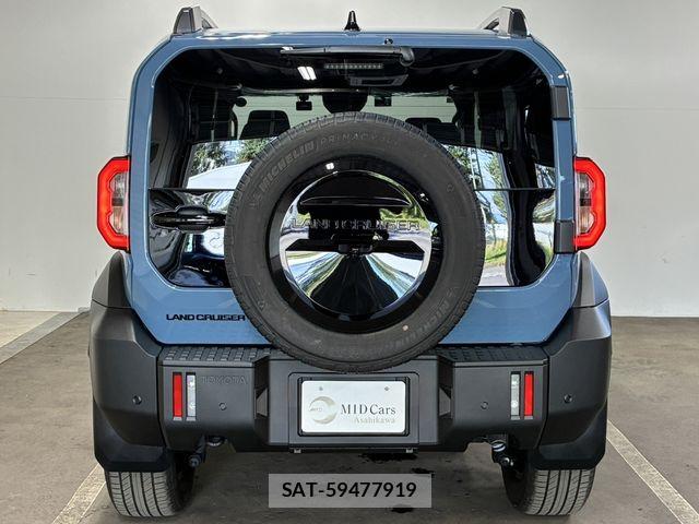 Toyota Land Cruiser FJ 2026-08 8880356-7