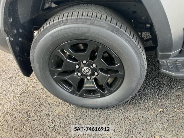 Toyota Land Cruiser FJ 2026-07 8880355-3