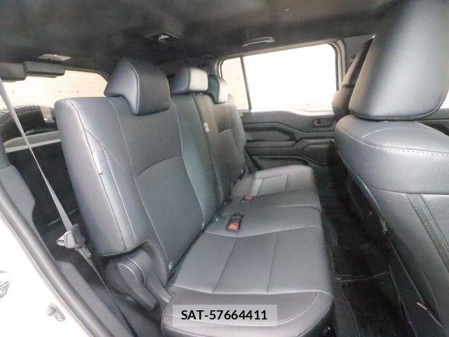 Toyota Land Cruiser FJ 2026-08 8880353-5