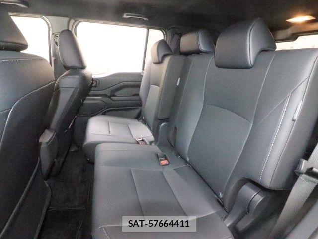 Toyota Land Cruiser FJ 2026-08 8880353-8