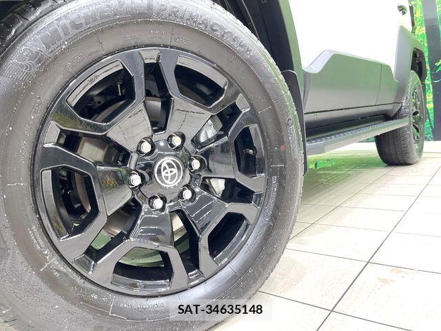 Toyota Land Cruiser FJ 2026-05 7786192-12