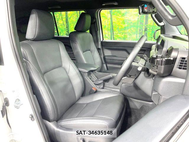 Toyota Land Cruiser FJ 2026-05 7786192-7