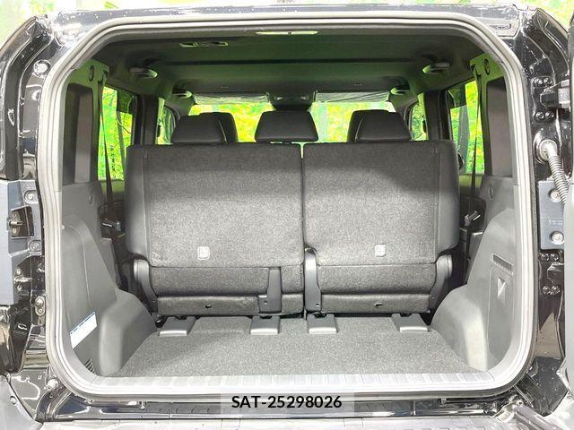 Toyota Land Cruiser FJ 2026-06 8130874-9