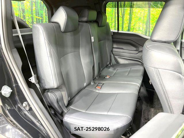 Toyota Land Cruiser FJ 2026-06 8130874-8