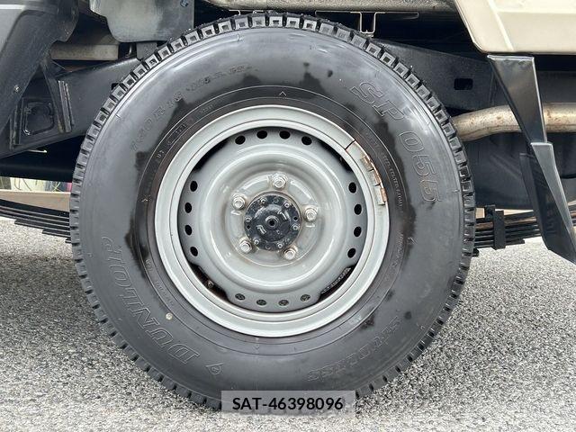 Toyota LAND CRUISER 2014-12 6907214-9