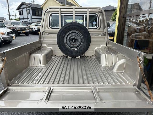 Toyota LAND CRUISER 2014-12 6907214-8