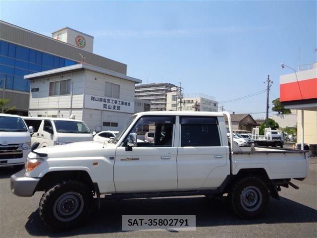 Toyota LAND CRUISER 2015-01 7251217-12