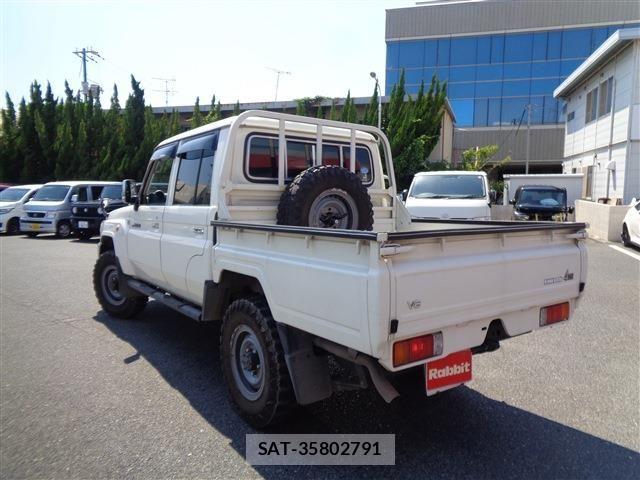 Toyota LAND CRUISER 2015-01 7251217-15