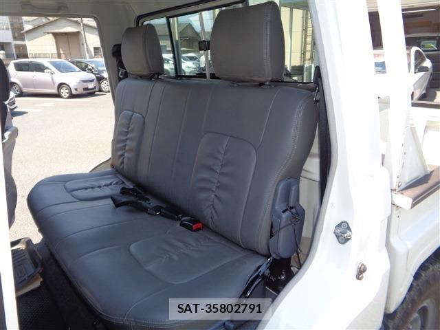 Toyota LAND CRUISER 2015-01 7251217-24