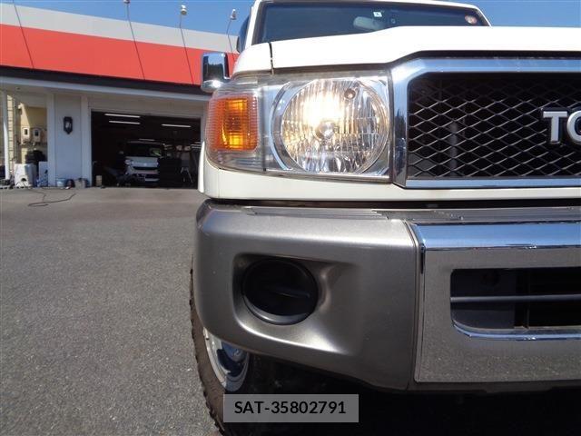 Toyota LAND CRUISER 2015-01 7251217-3