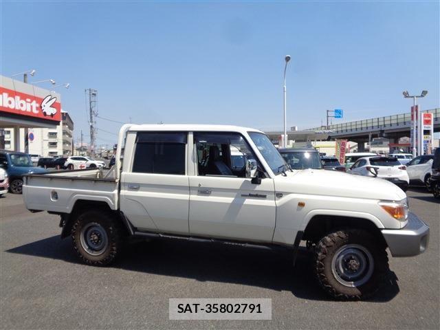 Toyota LAND CRUISER 2015-01 7251217-5