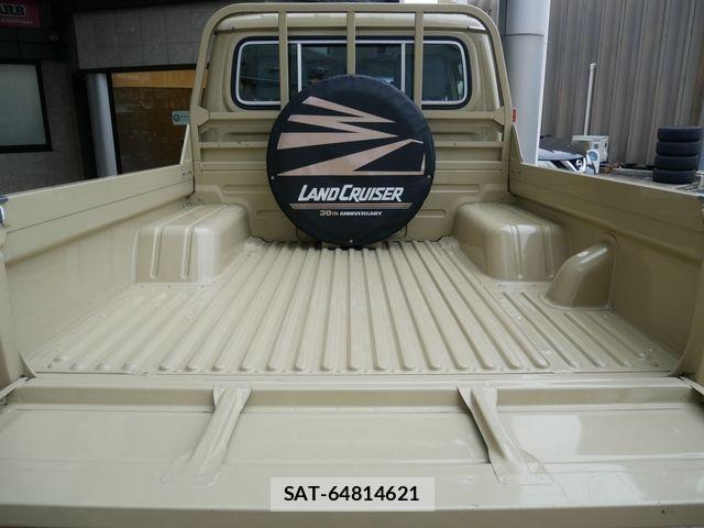 Toyota LAND CRUISER 2014-12 7979668-11