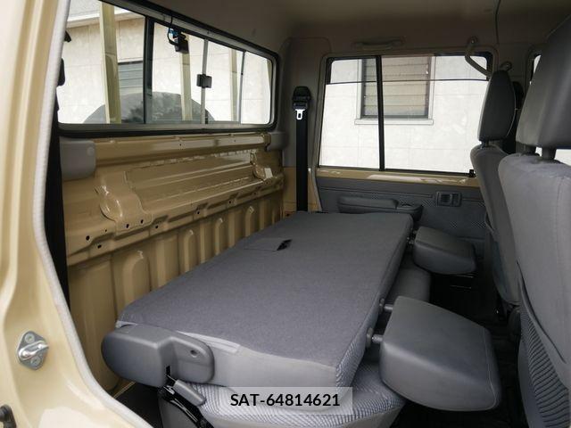 Toyota LAND CRUISER 2014-12 7979668-19