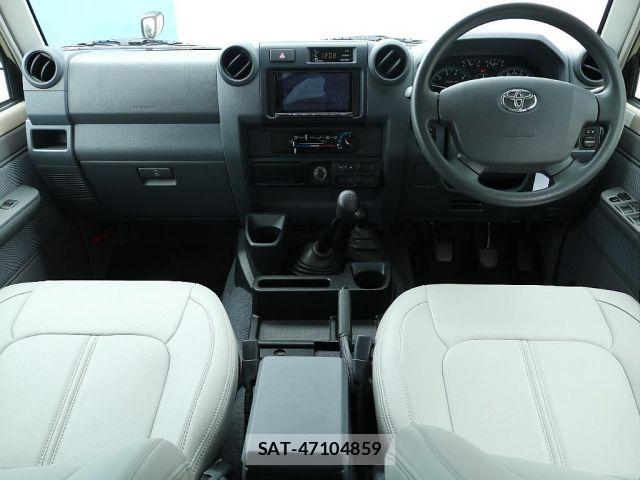 Toyota LAND CRUISER 2015-01 7979667-1