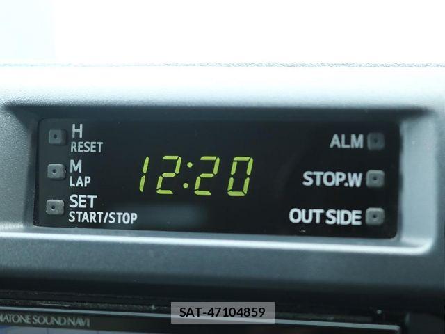 Toyota LAND CRUISER 2015-01 7979667-19
