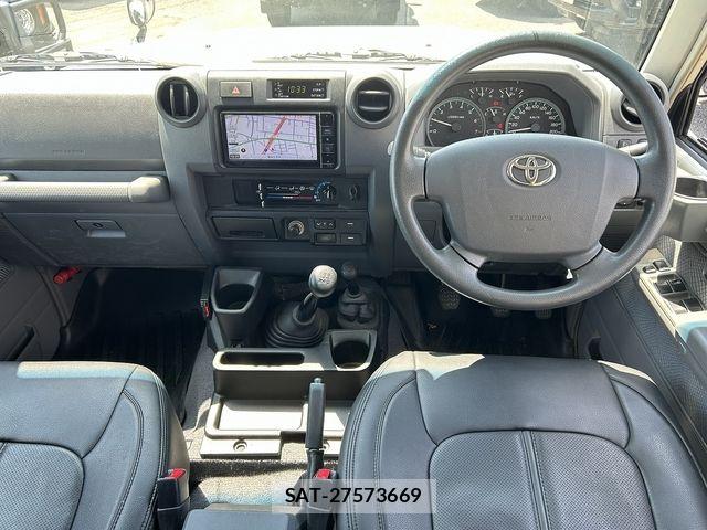 Toyota LAND CRUISER 2014-09 8036254-1
