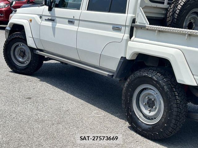 Toyota LAND CRUISER 2014-09 8036254-5