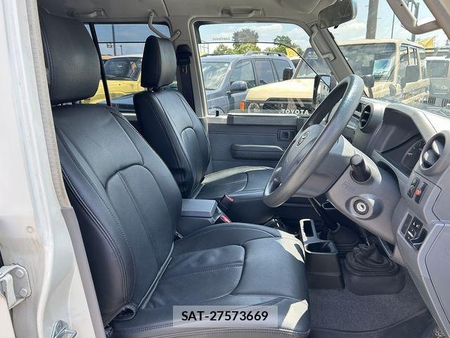 Toyota LAND CRUISER 2014-09 8036254-6