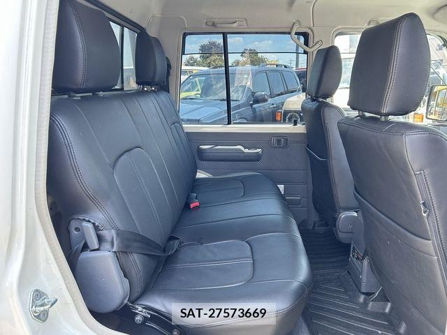 Toyota LAND CRUISER 2014-09 8036254-7