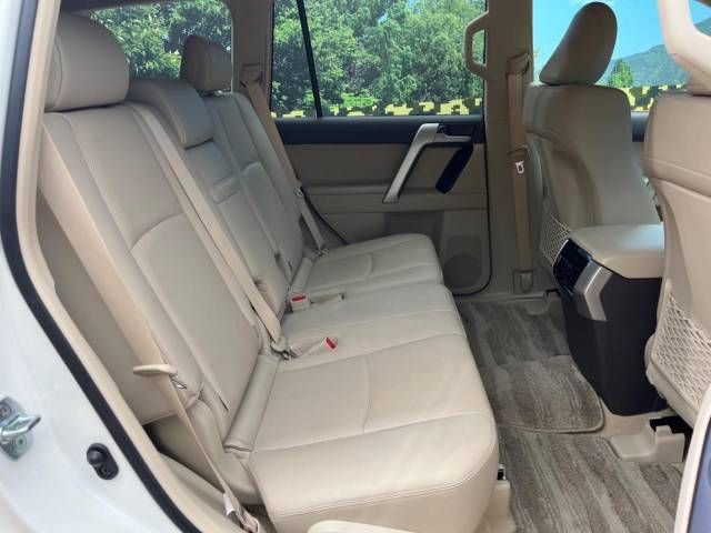 Toyota LAND CRUISER PRADO 2023-02 462788-9