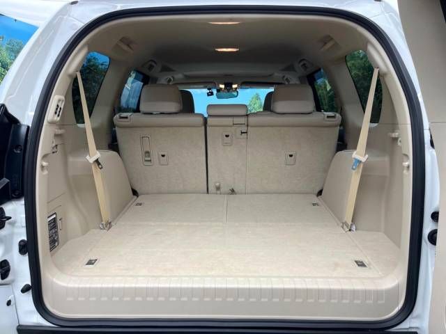 Toyota LAND CRUISER PRADO 2023-06 471355-10