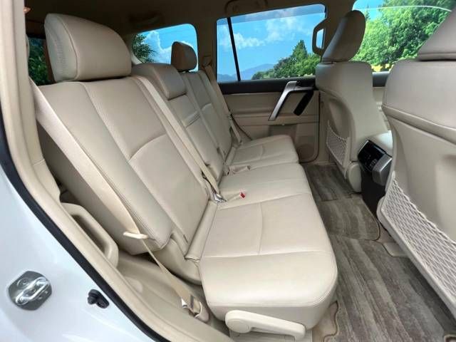 Toyota LAND CRUISER PRADO 2023-06 471355-8