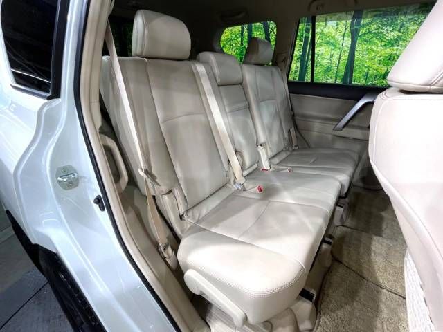 Toyota LAND CRUISER PRADO 2023-04 475345-9