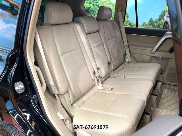 Toyota LAND CRUISER PRADO 2023-07 1210082-12